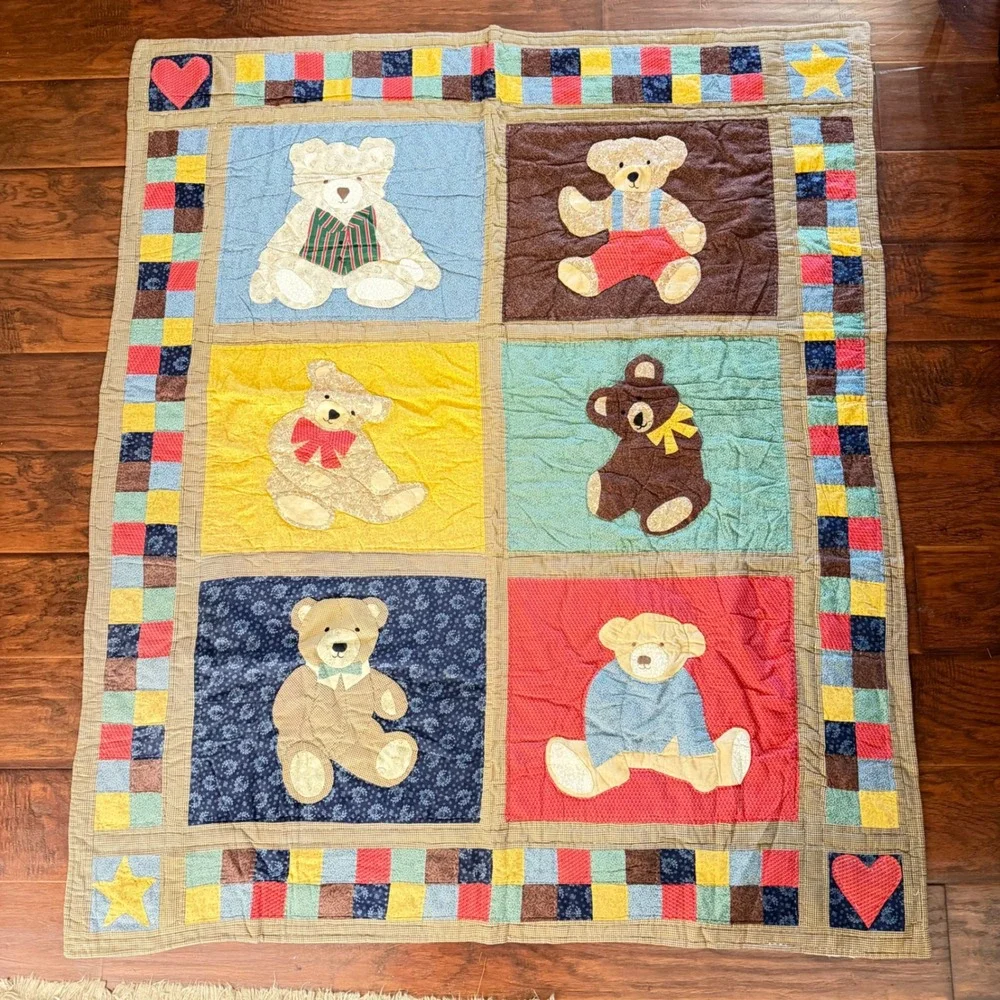 VTG Teddy Bear Quilt Appliqué Nursery Baby Blanket Cottagecore Cotton Patchwork